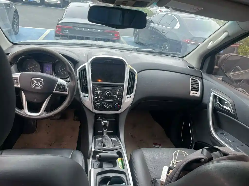 Jiangling Yusheng S350 2014 2013 2.4T Automatic 2WD Diesel Luxury 7-seater
