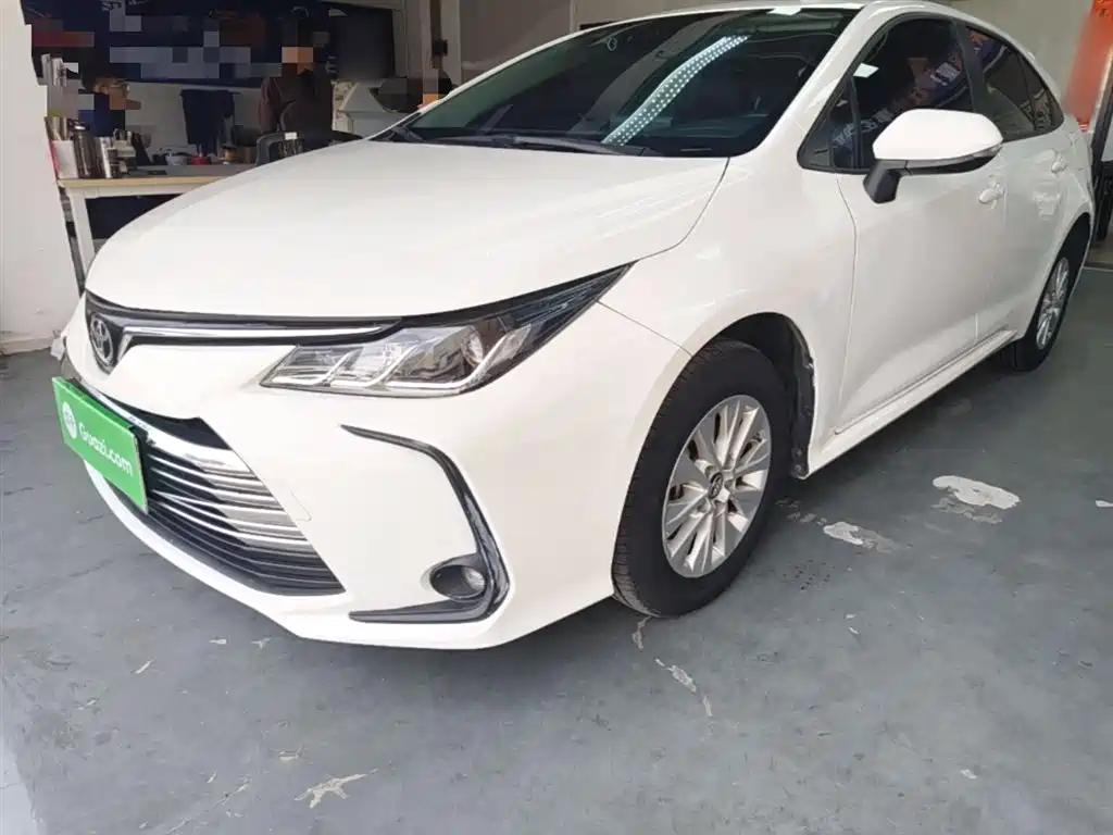 Toyota Corolla 2021 1.2T S-CVT Pioneer Edition фото 2