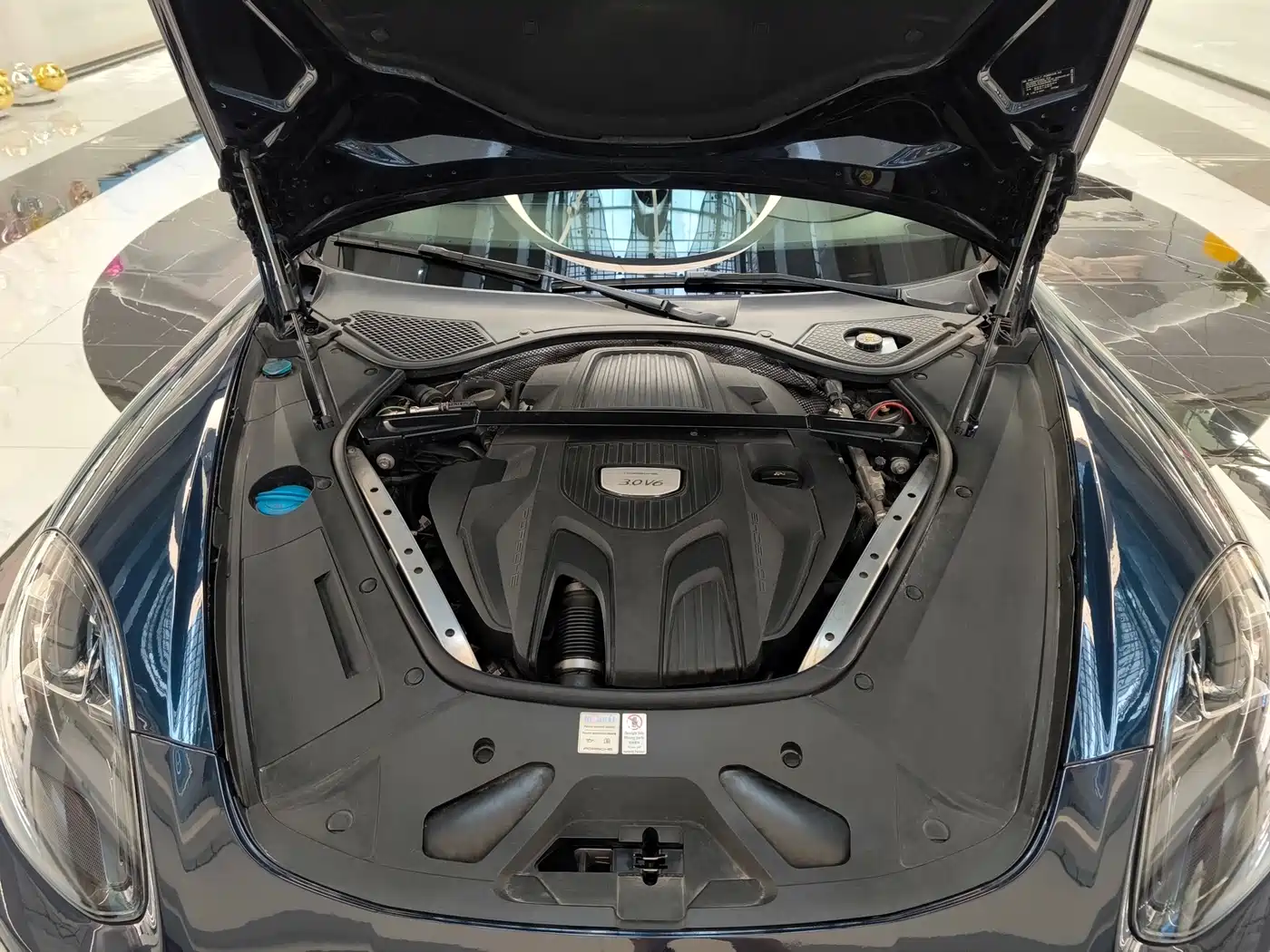 Porsche Panamera 2017 Panamera 4 Executive Long Wheelbase 3.0T фото 35