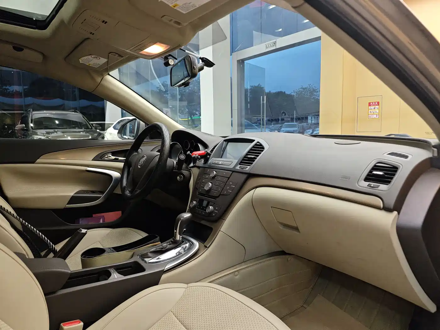 Buick Regal 2012 Model 2.0L Comfort фото 32
