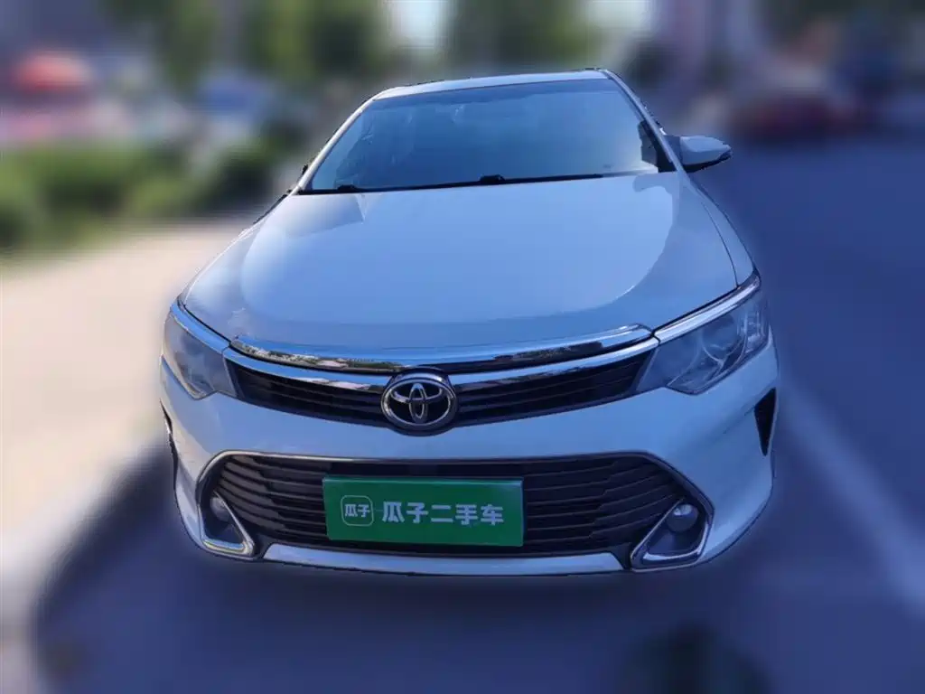 Toyota Camry 2015 2.0G Leading Edition фото 3