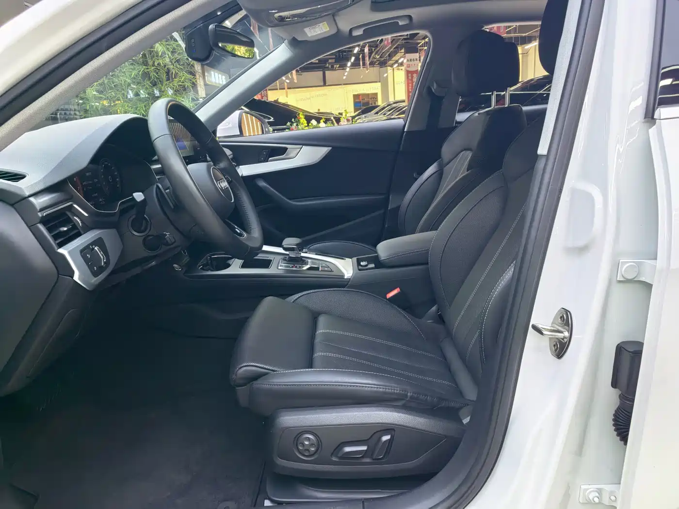 Audi A4L 2020 40 TFSI Luxury Dynamic фото 8