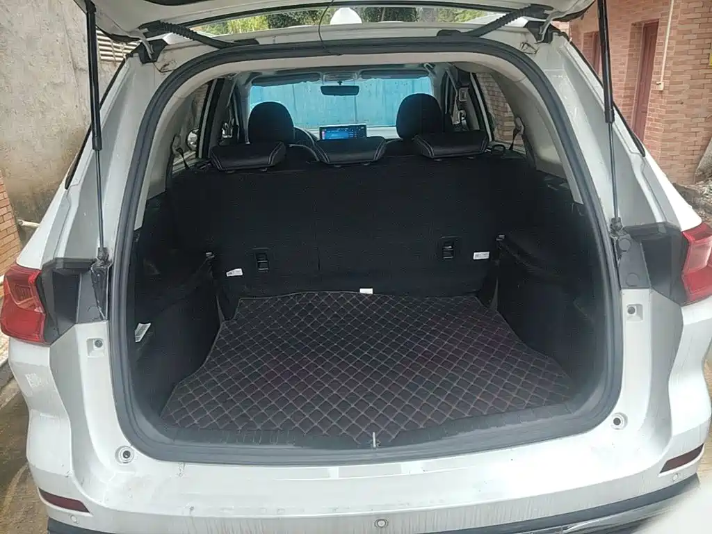 Фото 19 - Haval M6