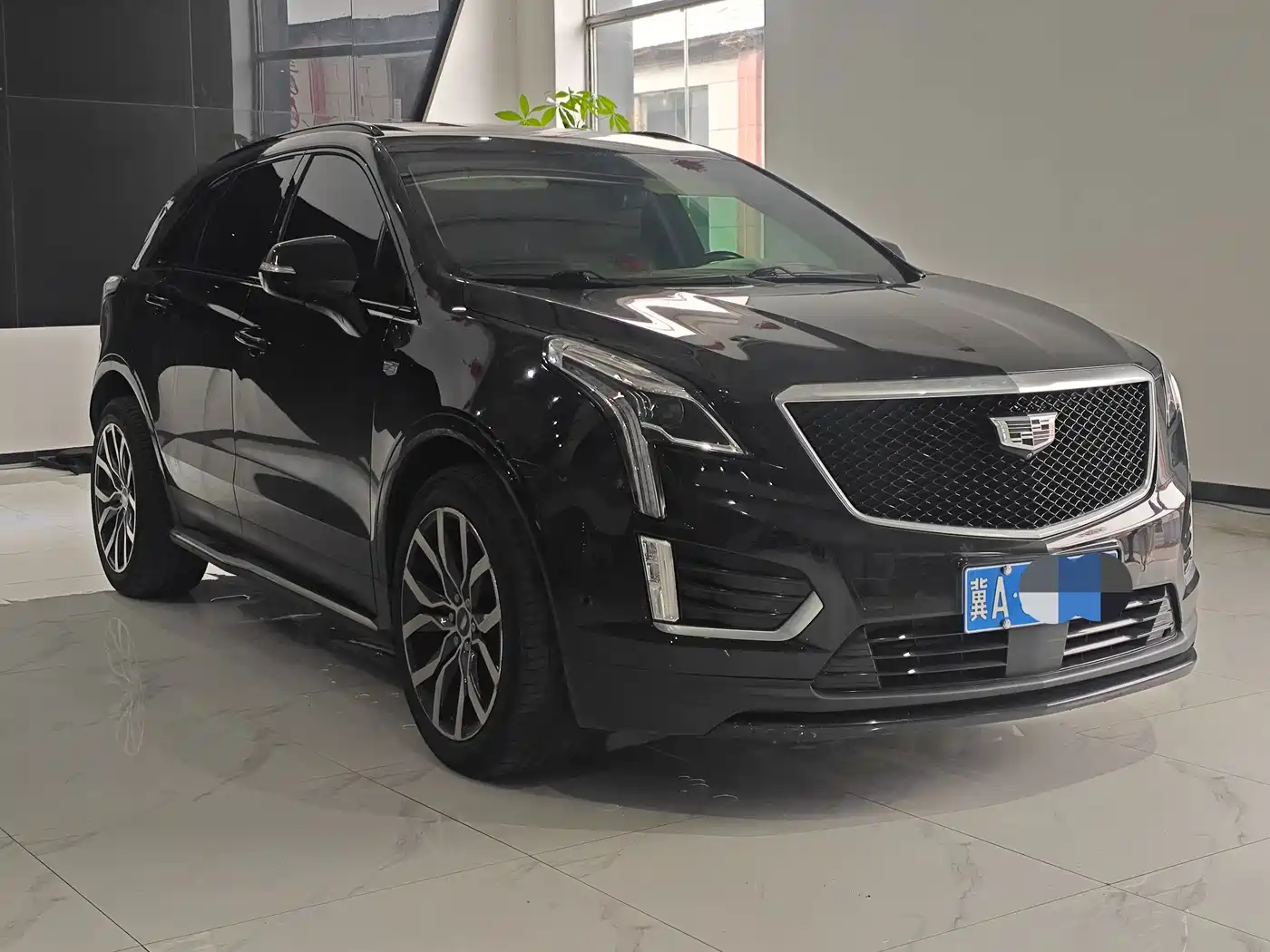 Фото 3 - Cadillac XT5