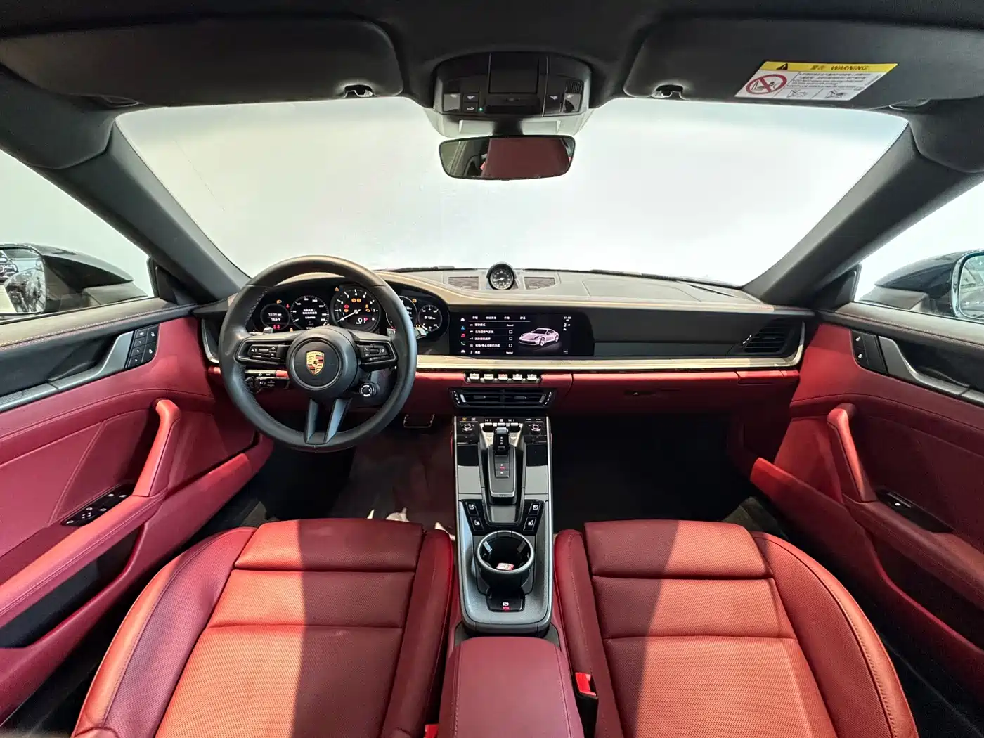 PORSCHE 911