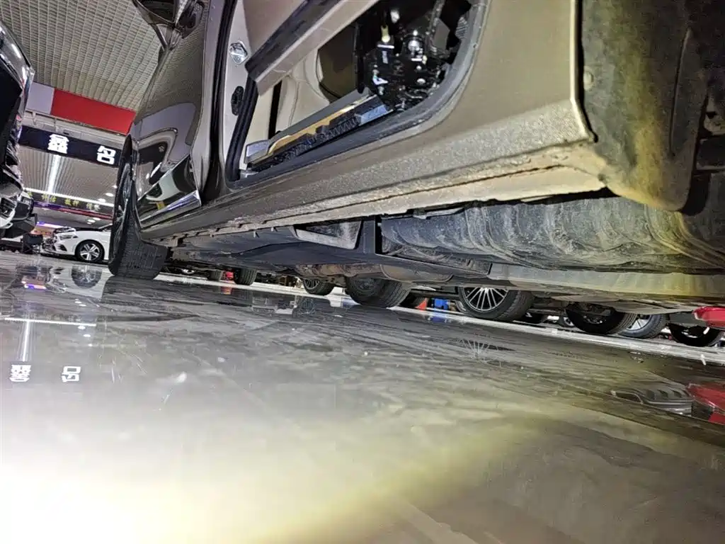 Buick GL8 2023 ES Landmaster Exclusive фото 22