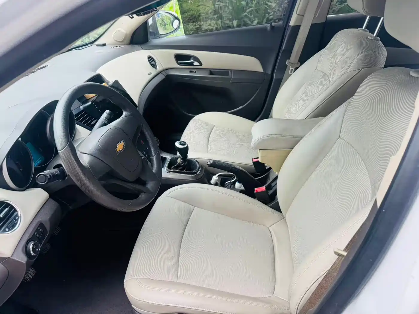 Chevrolet Cruze 2015 1.5L Classic SE MT фото 7