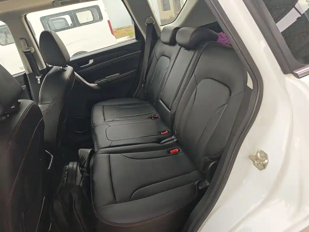 Photo 17 - Haval H6