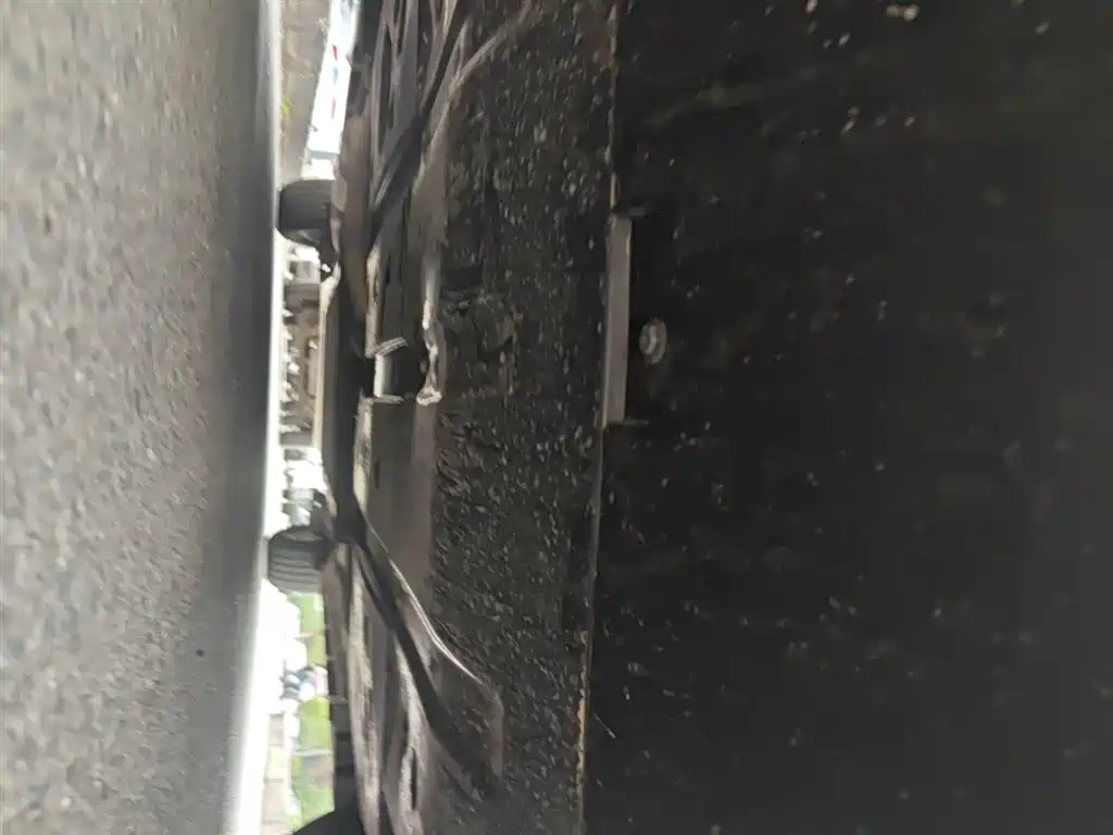 BYD Qin PLUS 2024 Glory Edition DM-i 55KM Leading фото 23