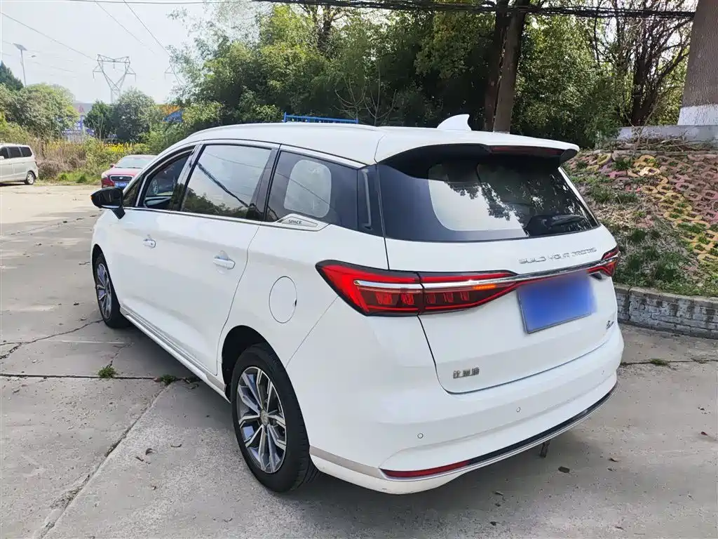 BYD Song MAX 2021 Upgrade 1.5T Automatic Premium Edition 6-Seater фото 5