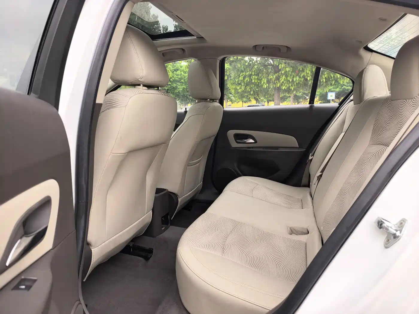 Chevrolet Cruze 2015 1.5L Classic SE AT фото 16