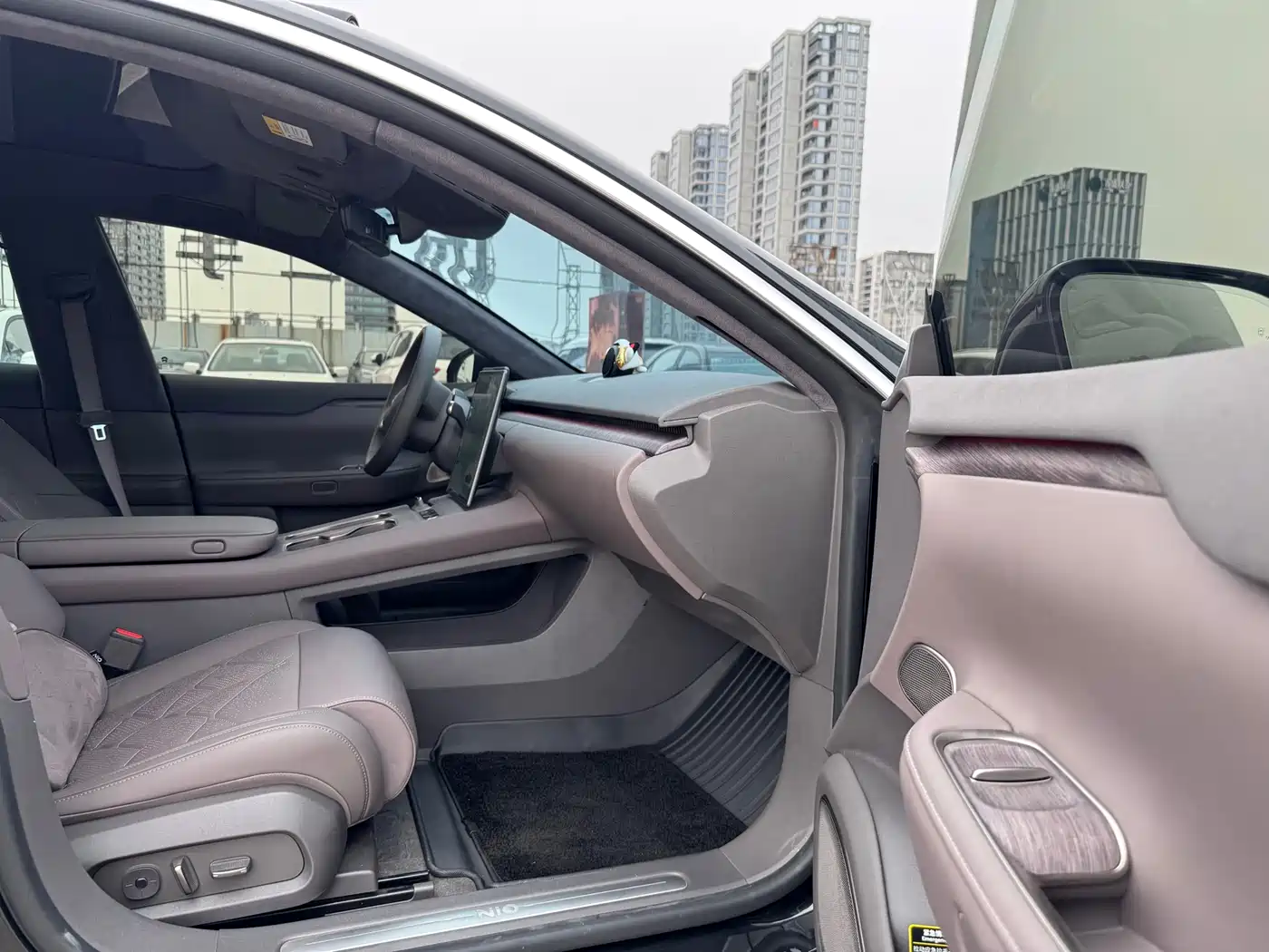 NIO ET7 2024 100kWh Executive Signature Edition фото 13