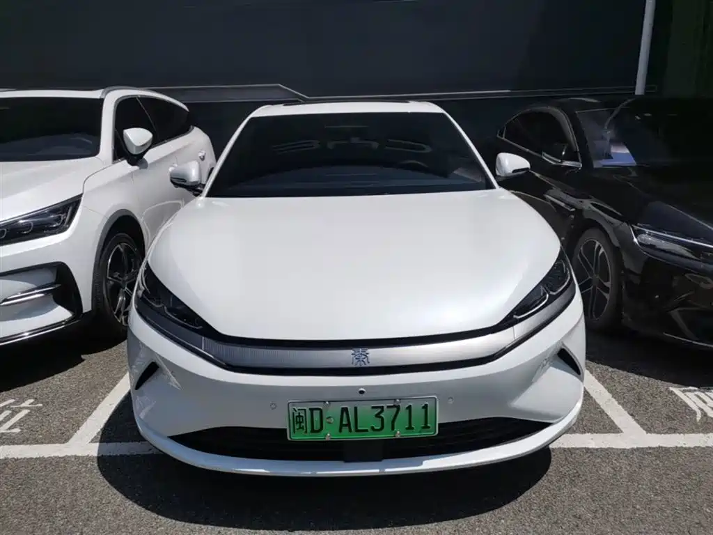 BYD Qin L 2025 EV 545KM Superior фото 5