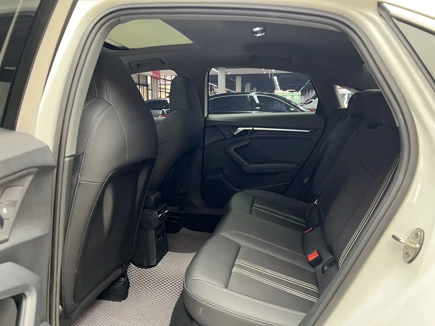 Audi A3 2024 Model A3L Limousine 35 TFSI Fashion Sport фото 19