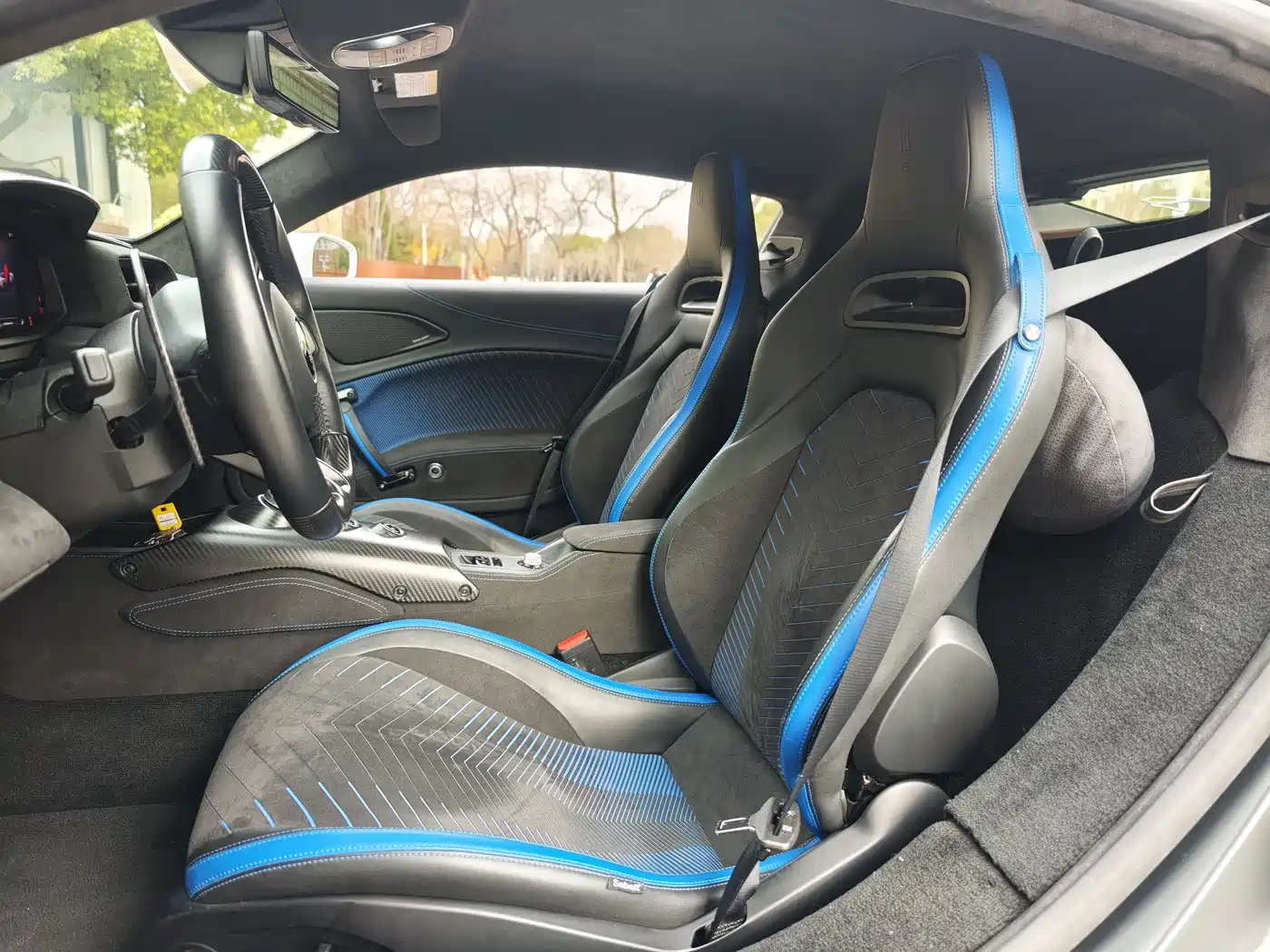 MASERATI MC20