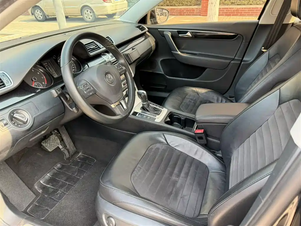 Volkswagen Magotan 2015 2.0TSI Luxury фото 9