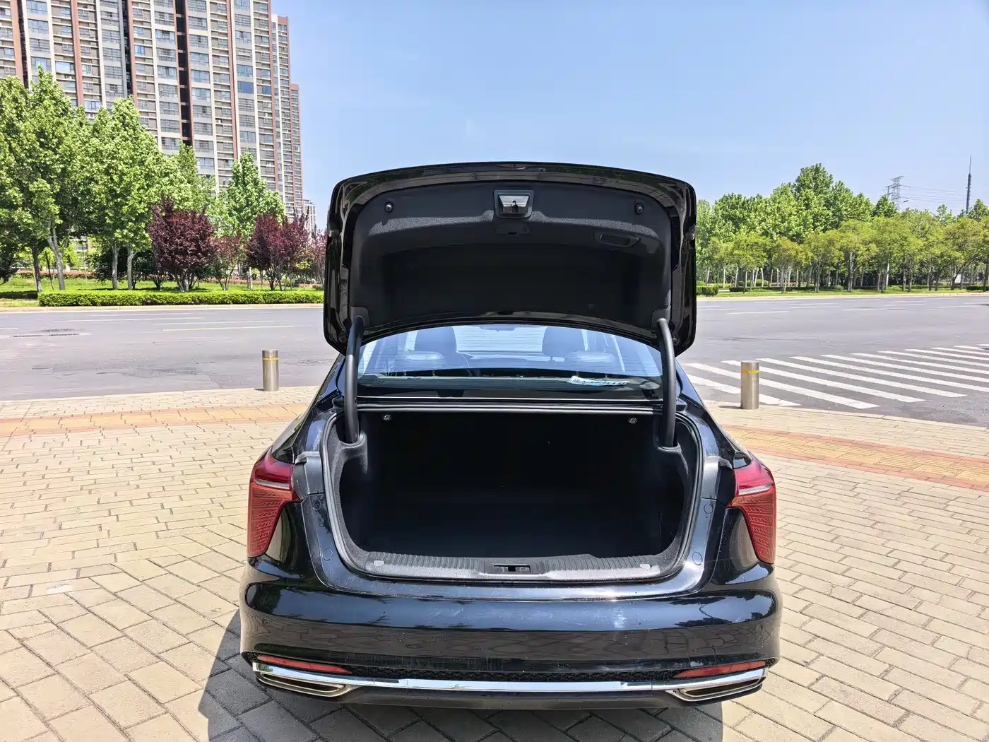 Hongqi H5 2024 1.5T DCT Smart Connect Flag Rhythm Edition фото 19
