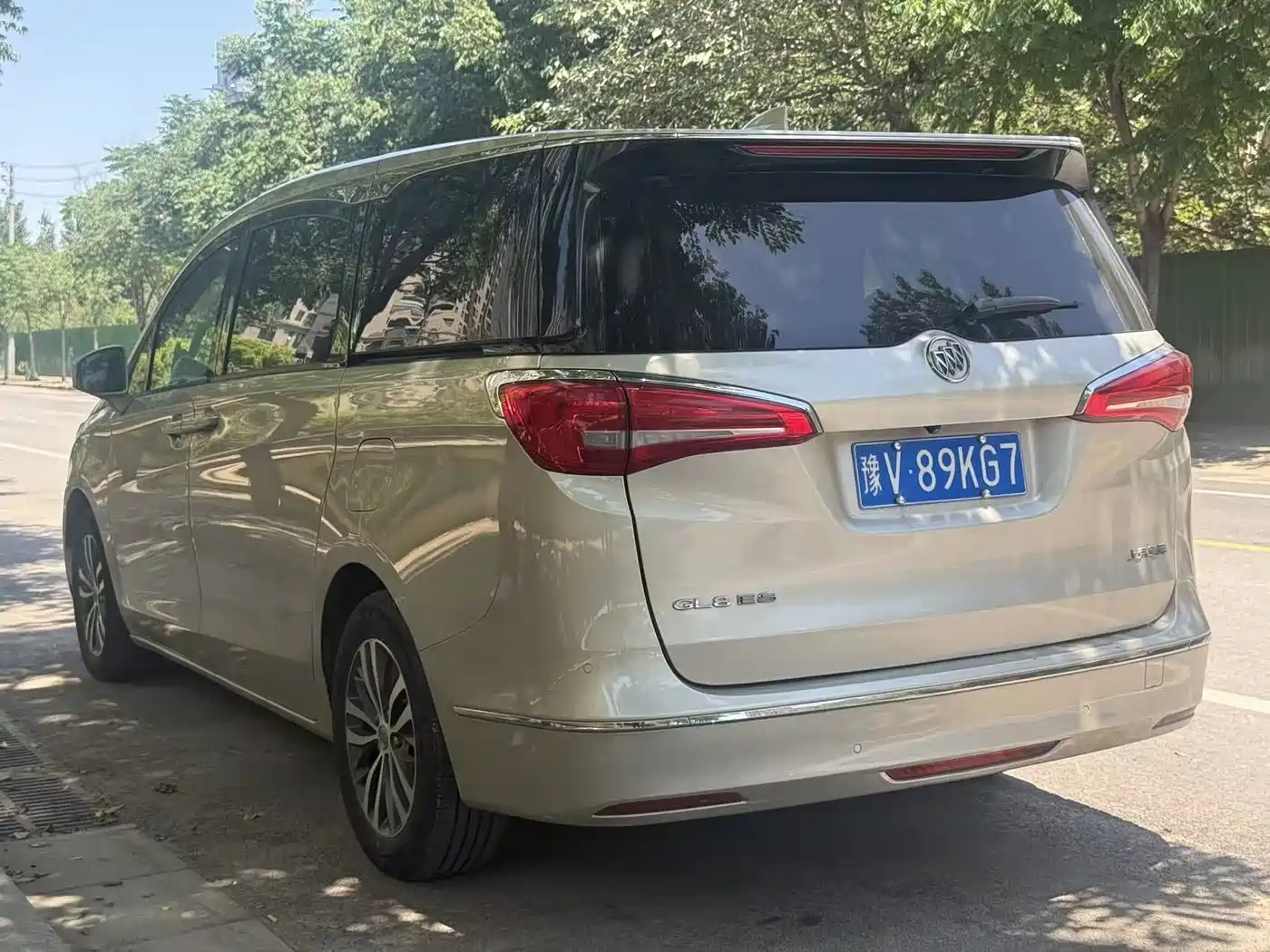Buick GL8 2017 ES 28T Luxury China V фото 4