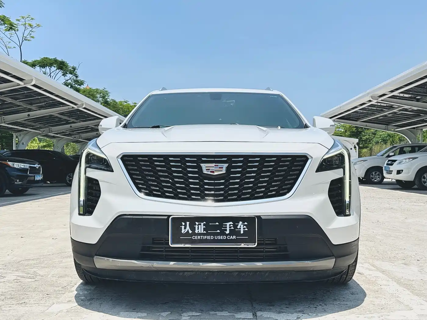 Cadillac XT4 2021 28T FWD Luxury Edition фото 2