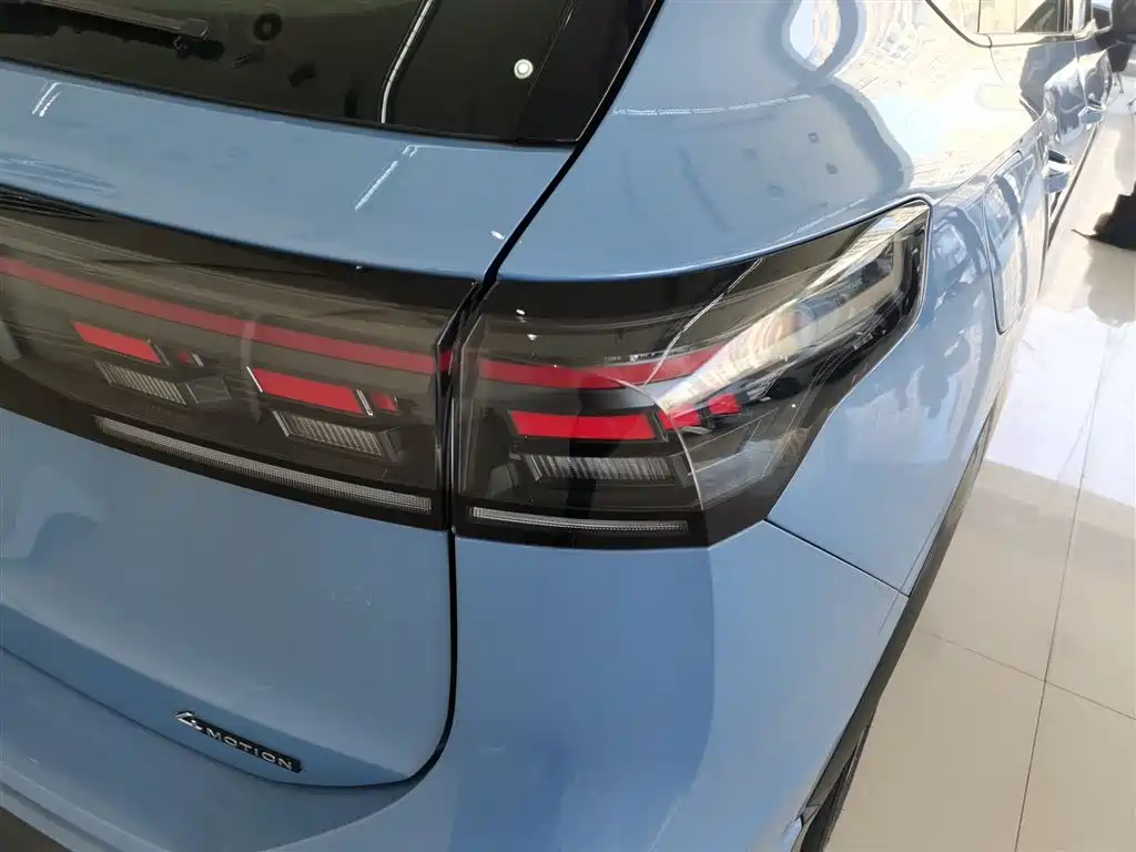 Volkswagen Tiguan L 2024 PRO 380TSI 4WD R-Line Premium Edition фото 8