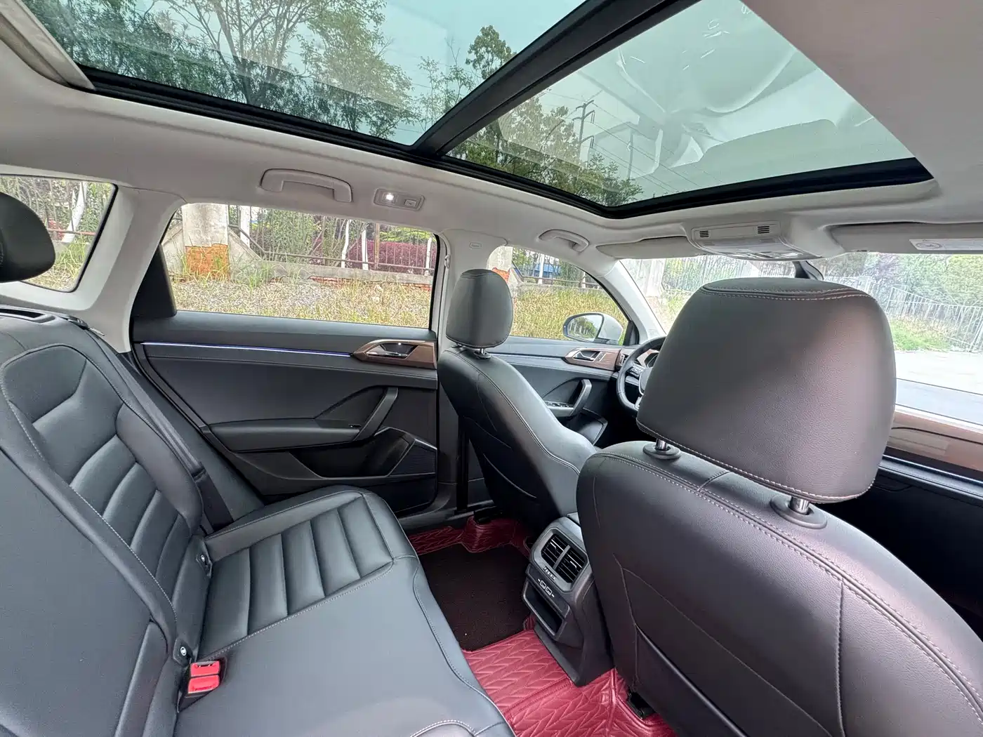 Volkswagen Tharu 2020 280TSI 2WD Comfort Edition China VI фото 18