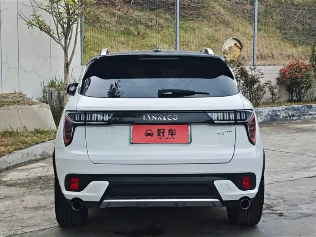 Lynk & Co 01 EM-P 2018 1.5T PHEV Jin Pro China V фото 5