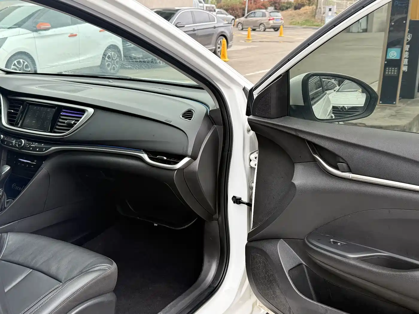 Buick Excelle 2019 18T Auto Connected Elite China VI фото 7