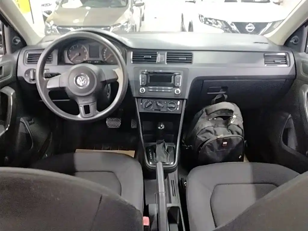 Volkswagen Santana 2015 1.6L Automatic Trend Edition фото 10