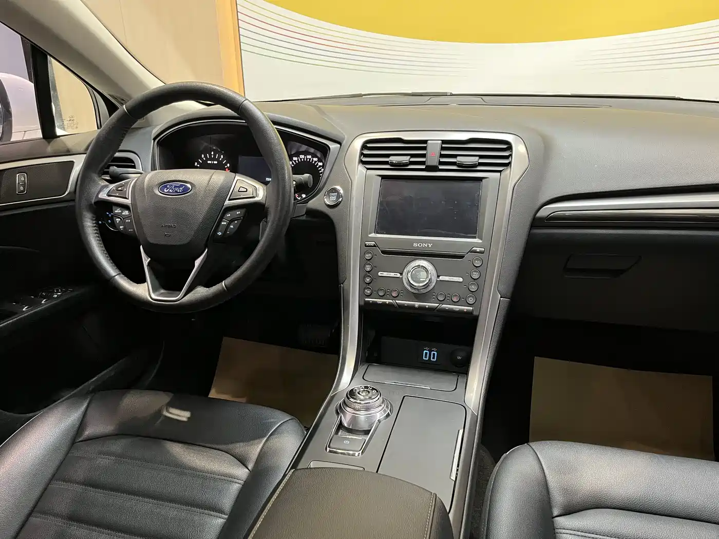 FORD MONDEO