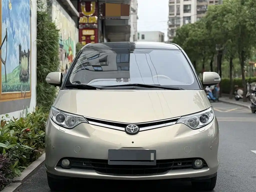 Toyota Previa 2006 Model 2.4L 7-Seater Luxury Edition фото 2