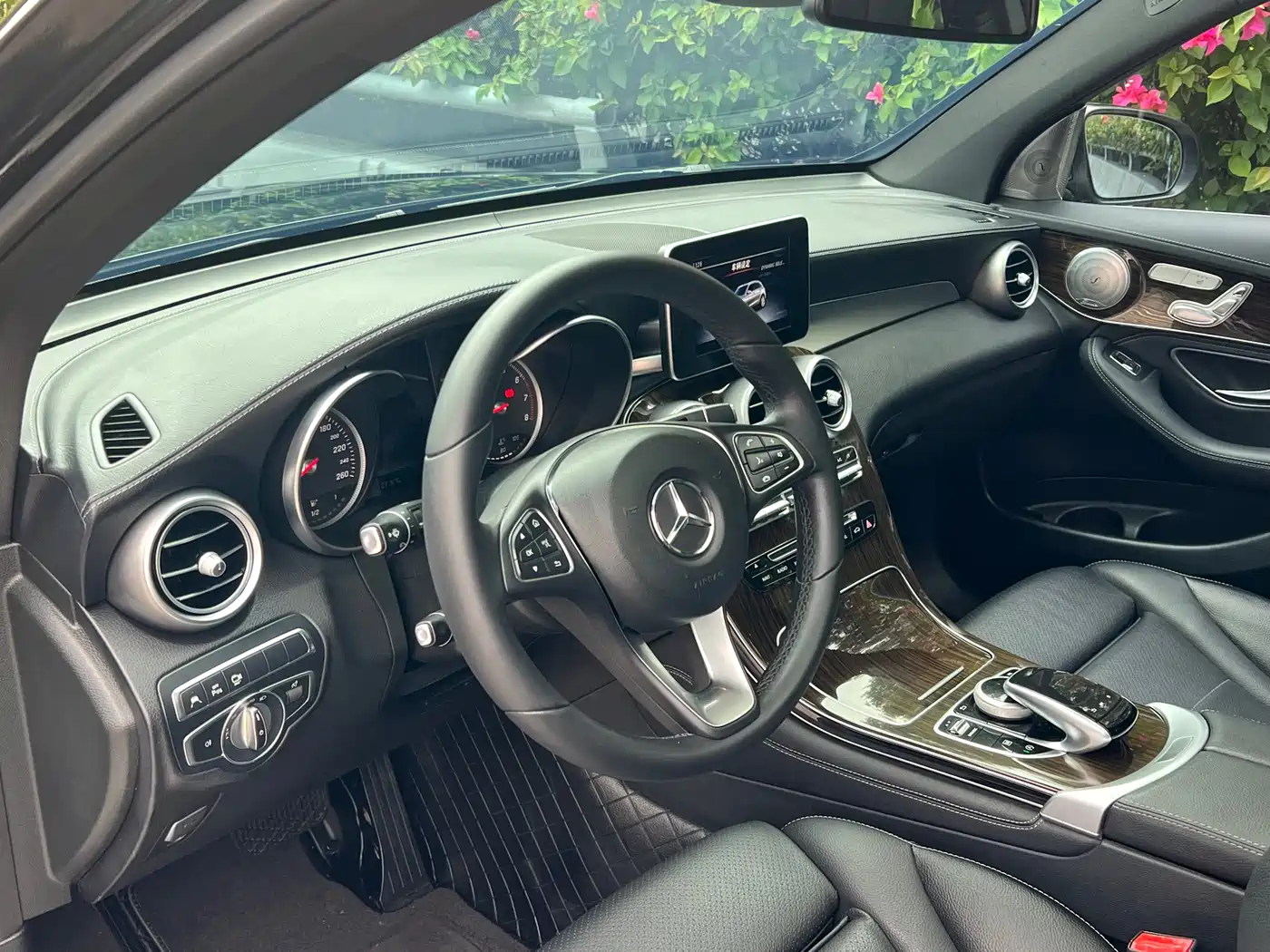 Mercedes-Benz GLC 2017 GLC 260 4MATIC Luxury фото 10