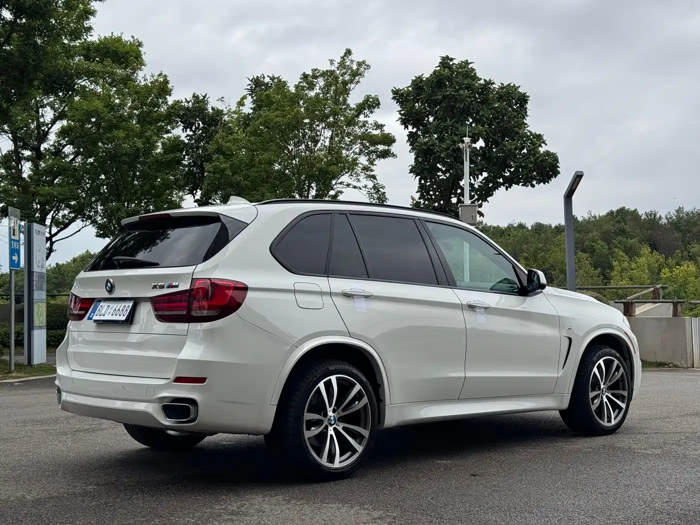 BMW X5 (Import) фото 11