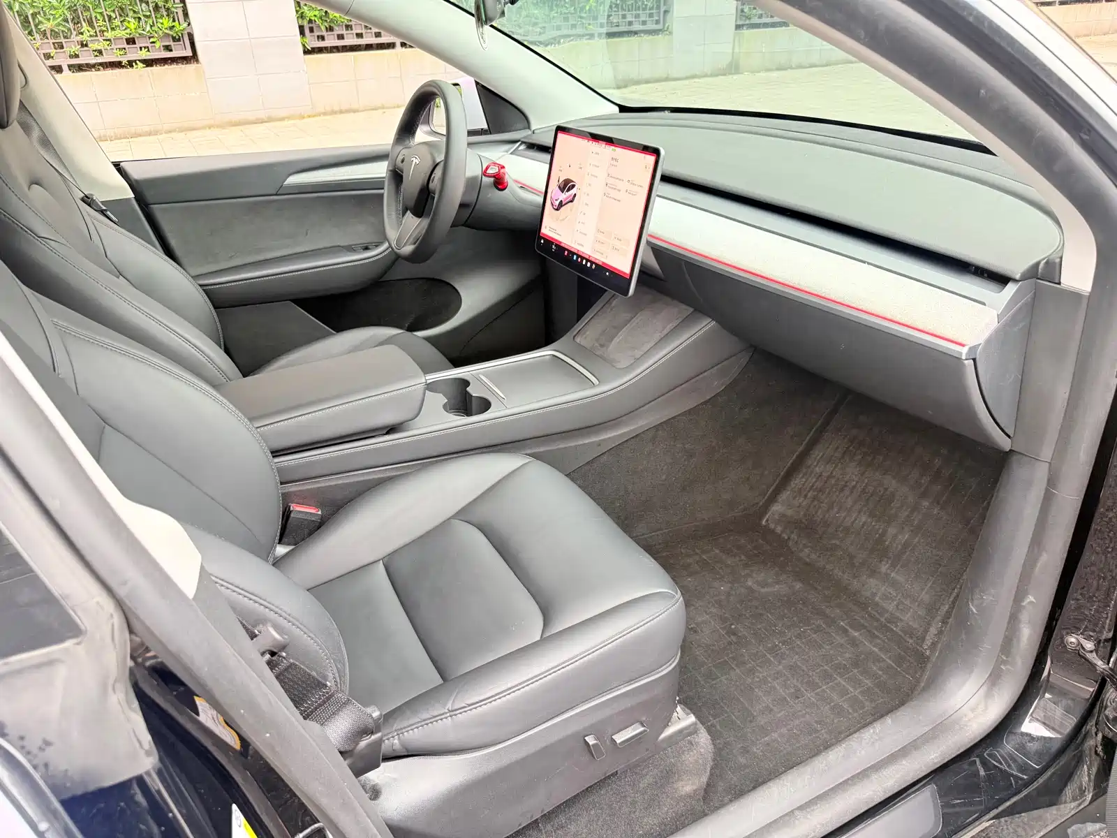 صورة 10 - Tesla Model Y