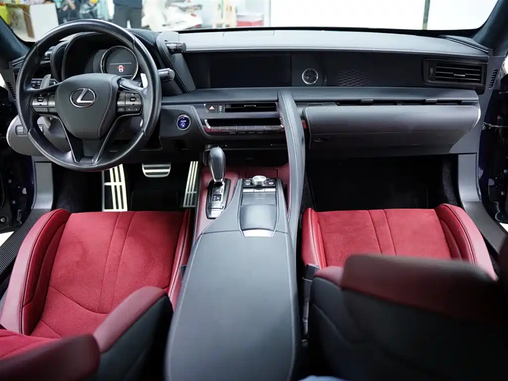Lexus LC 2018 500h Sport Edition фото 55
