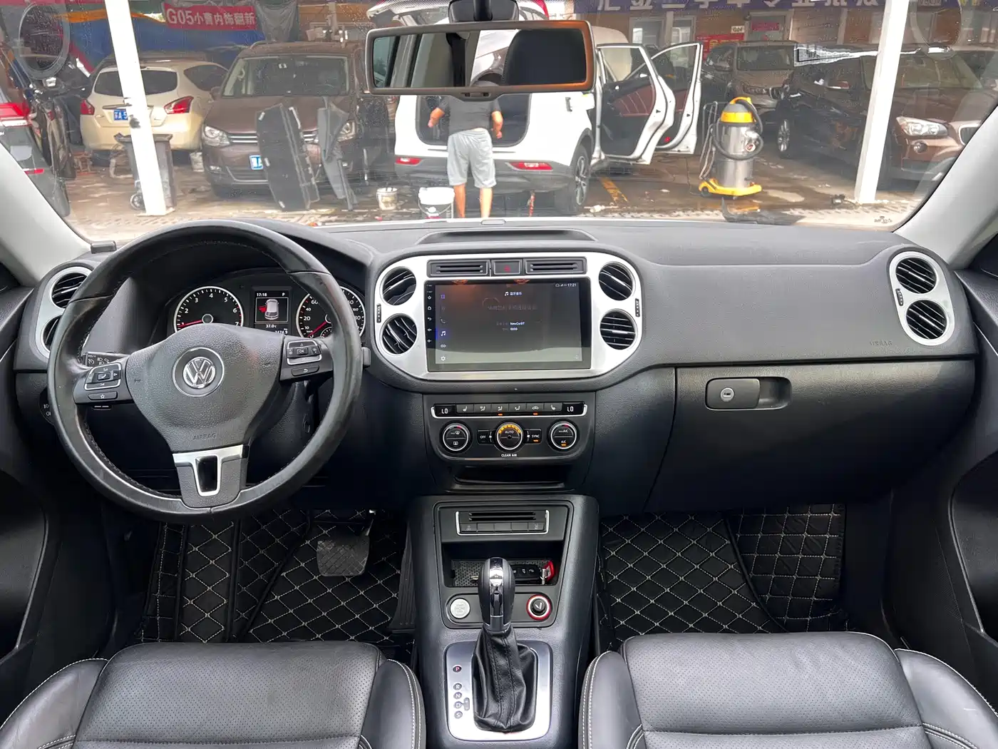 Volkswagen Tiguan 2016 Model 300TSI Automatic 2WD Luxury Edition фото 14