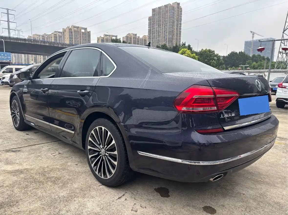 Фото 6 - Volkswagen Passat