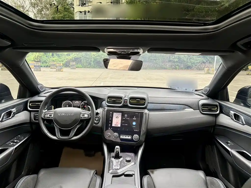 Lynk & Co 03 New Energy 2020 1.5T PHEV Pro фото 14