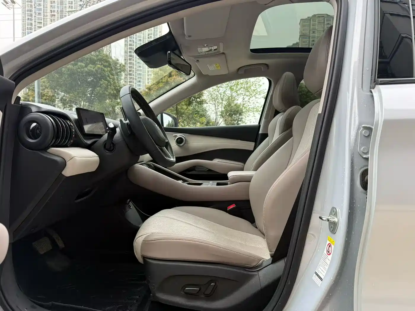 BYD Yuan PLUS 2025 Smart Drive 510KM Surpass Edition фото 4