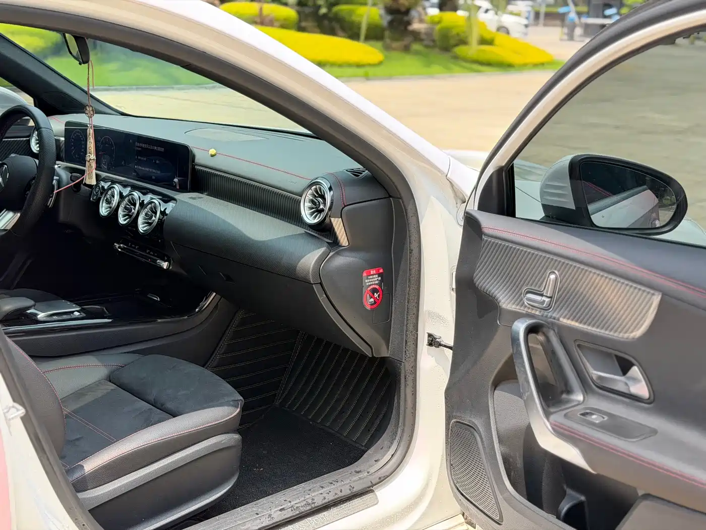 Mercedes-Benz A-Class 2024 Facelift A 200 L Fashion фото 11