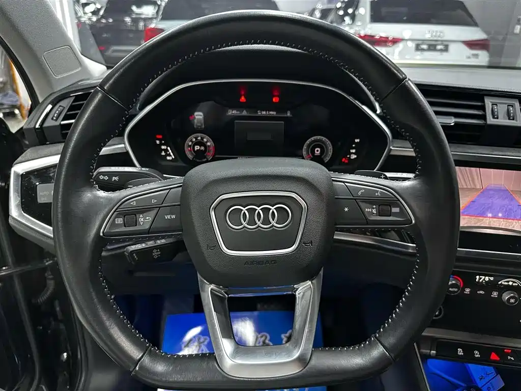 Audi Q3 2022 35 TFSI Fashion Dynamic фото 13