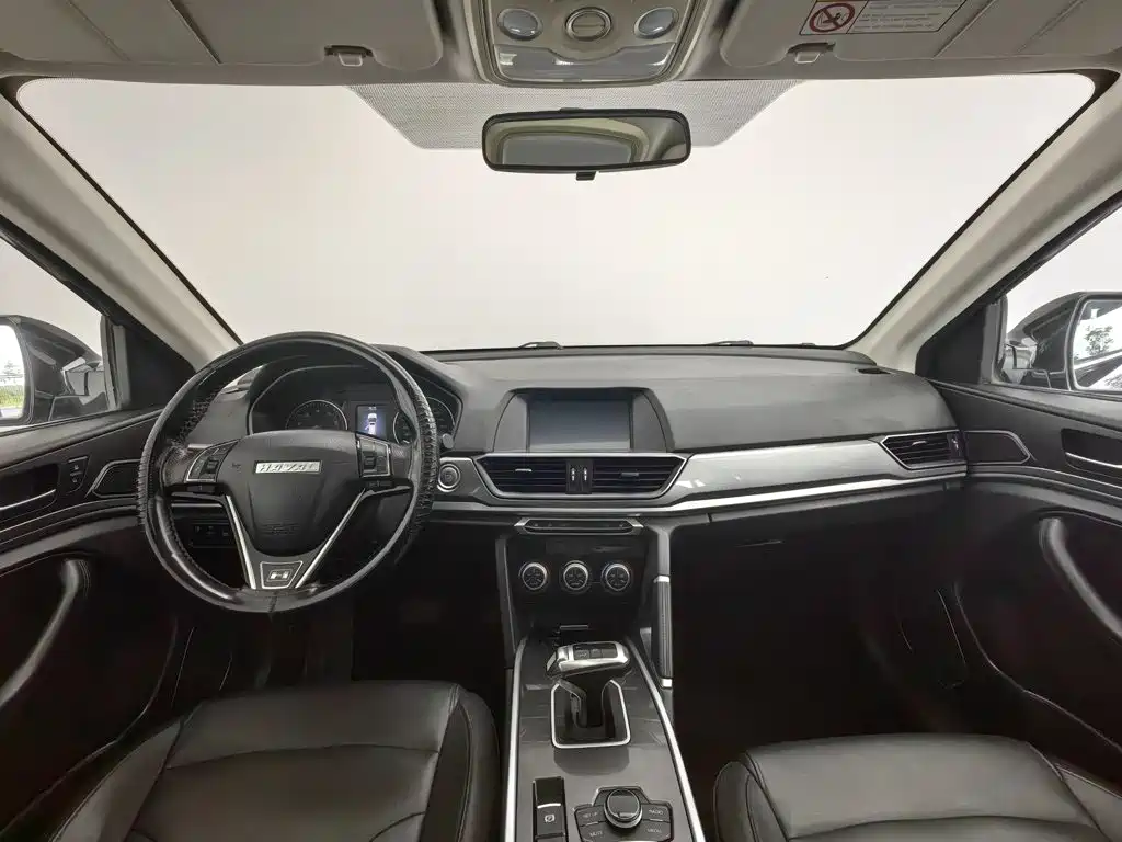 Photo 5 - Haval H6