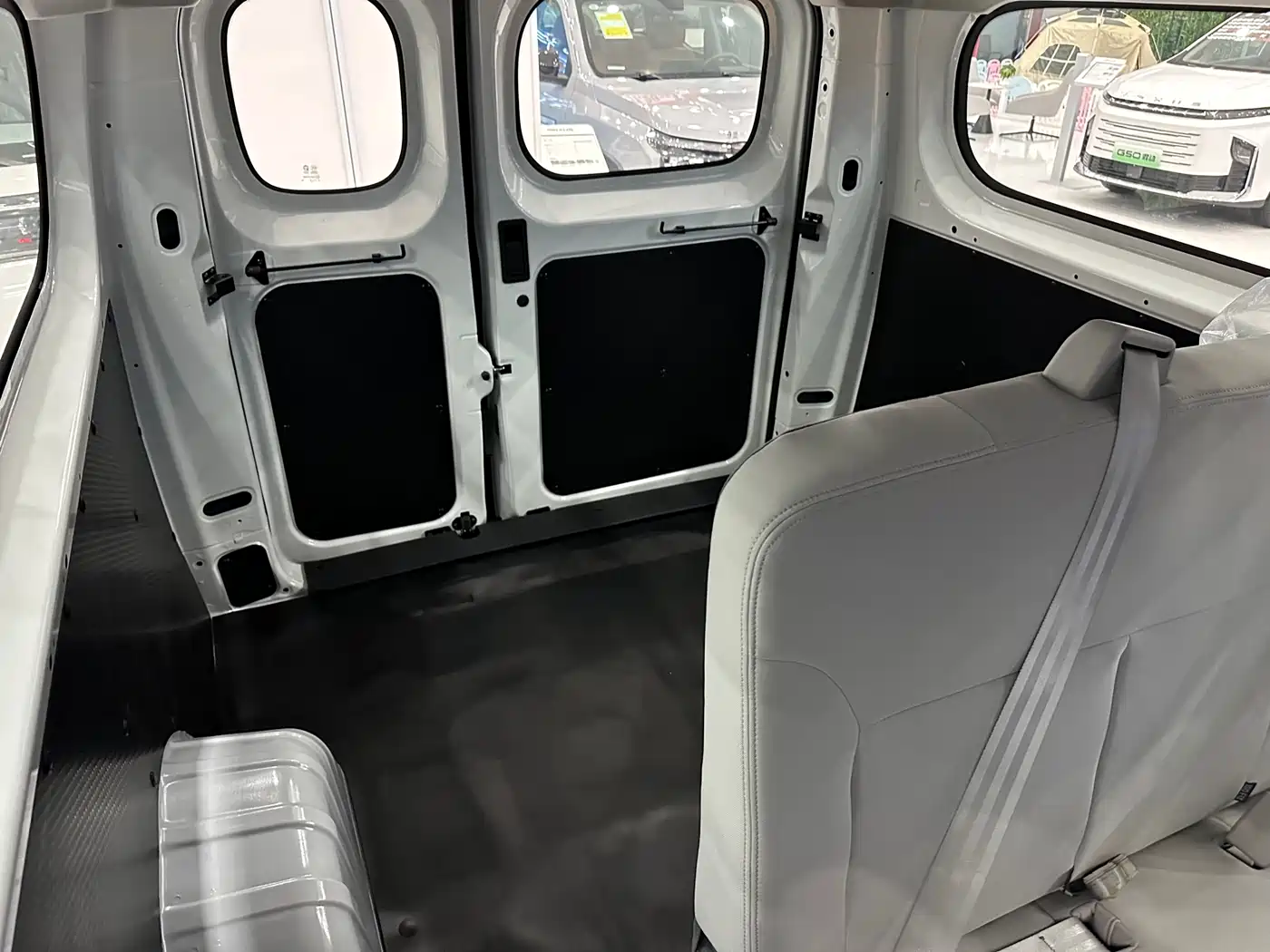 SAIC Maxus Dana V1L фото 17