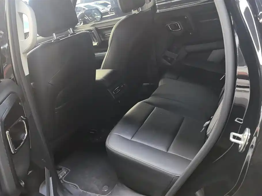 Haval Second-Generation Big Dog New Energy 2025 Hi4 102km Mid Edition фото 11