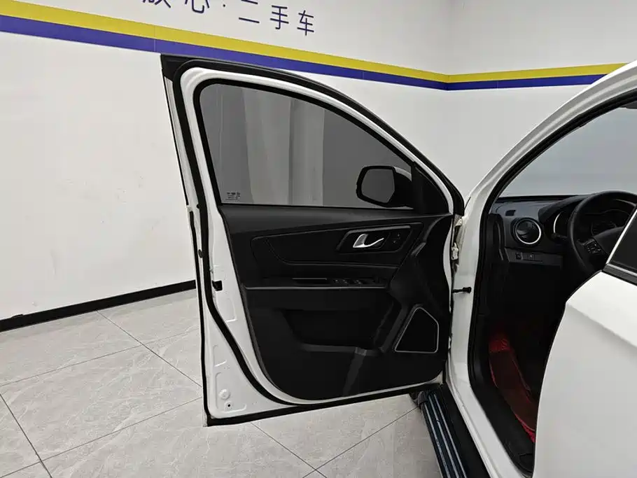 Besturn X40 2020 2019 1.6L Manual Luxury China VI