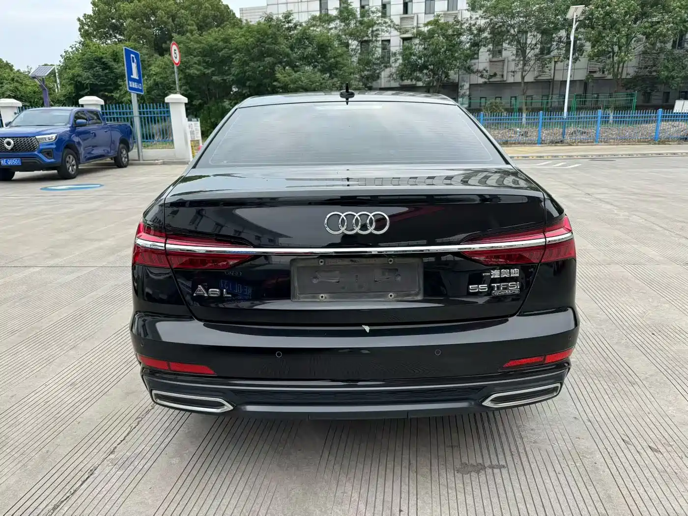 Audi A6L 2020 55 TFSI quattro Exclusive Dynamic фото 5