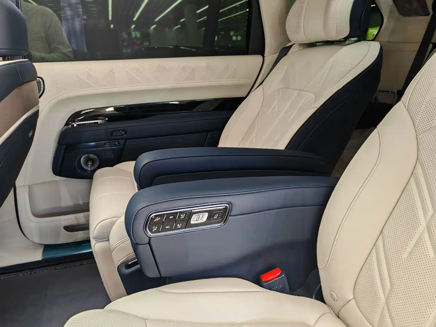 ZEEKR 9X 2026 2025 Standard Edition