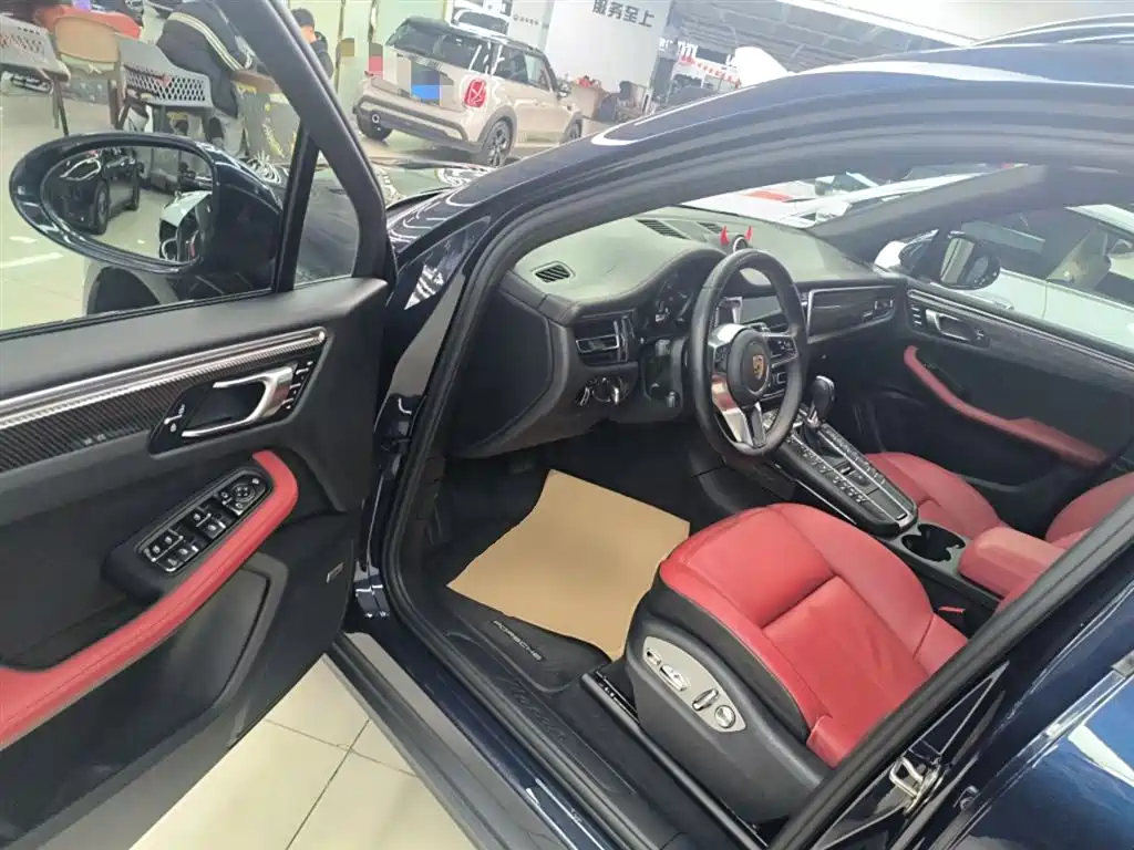 Porsche Macan 2021 Macan 2.0T фото 15
