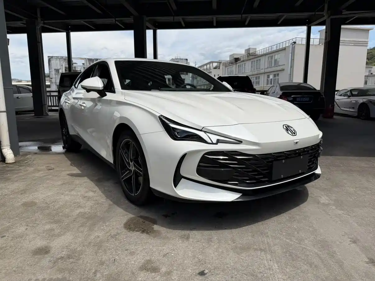 MG MG7