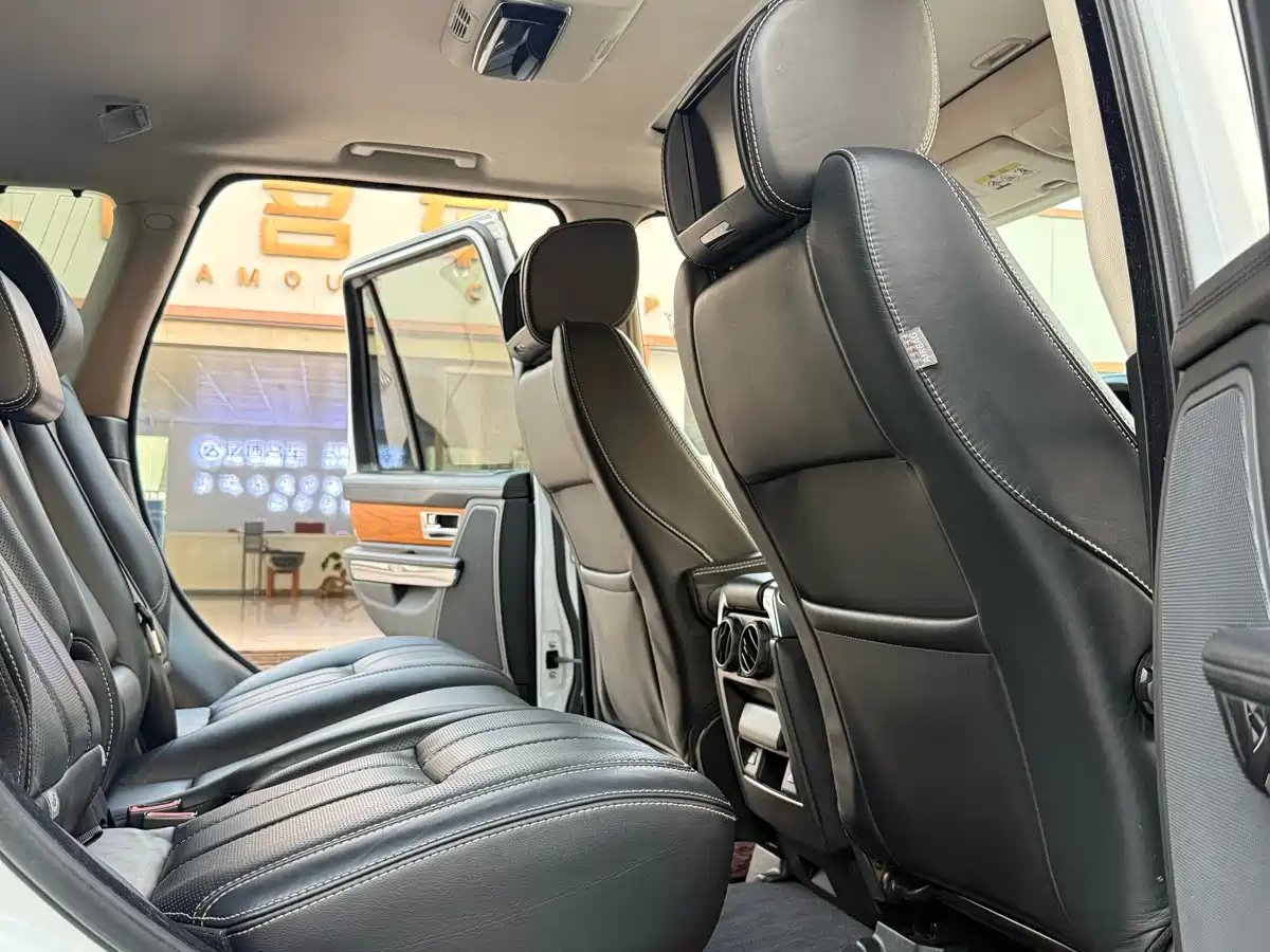 Land Rover Range Rover Sport 2012 5.0 SC V8 HSE фото 8