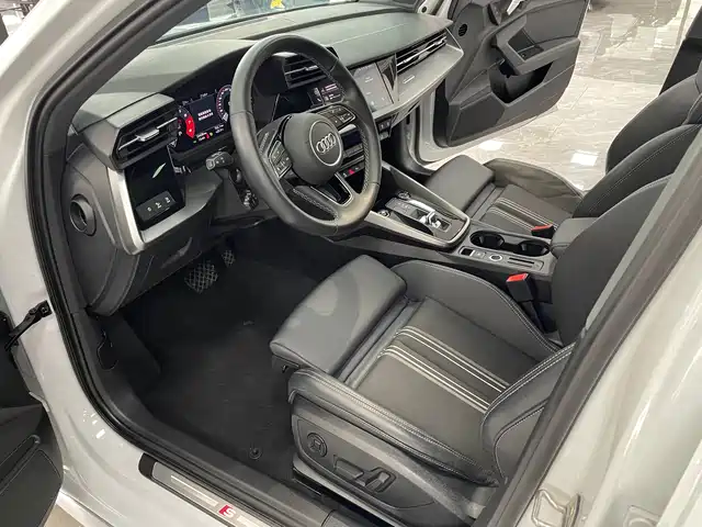 Audi A3 2023 Facelift A3L Limousine 35 TFSI Fashion Sport — фото 5